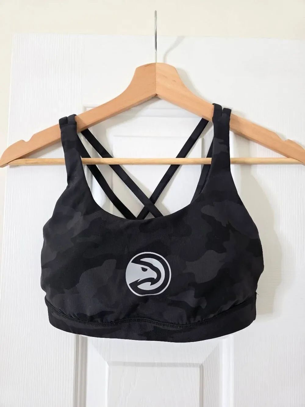Lululemon Energy Bra Black Camo Atlanta Hawks Logo Size 6